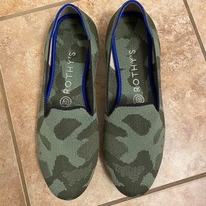 Rothy’s Olive Camo loafer VGUC
